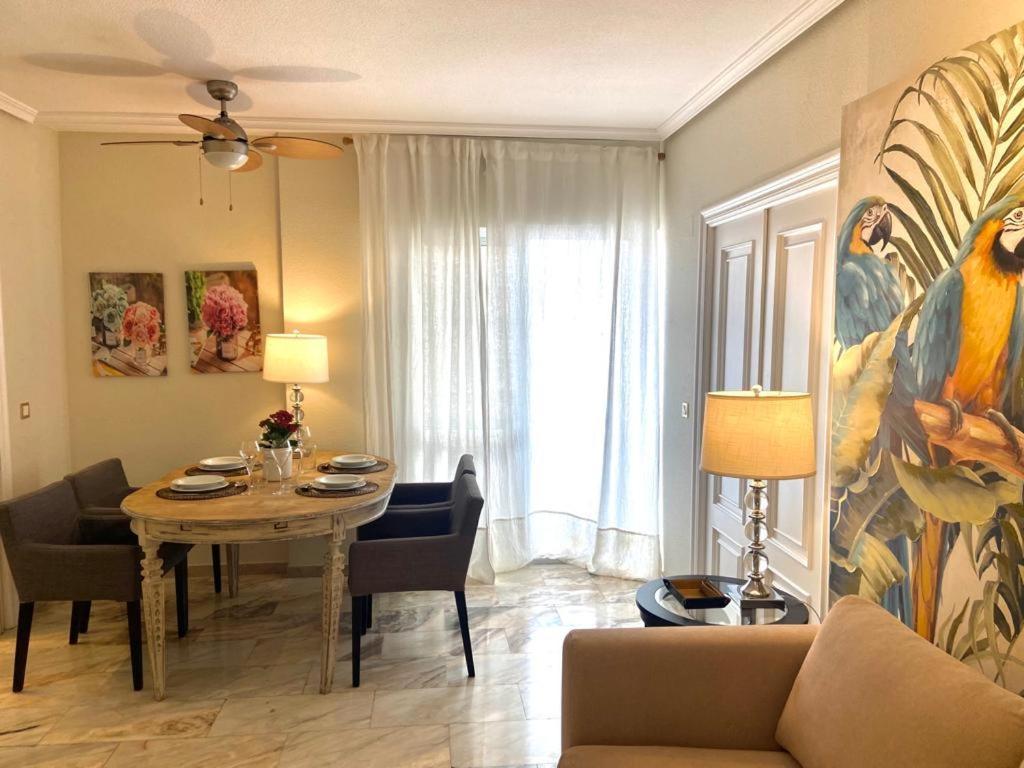 Precioso Apartamento Los Remedios Triana Plaza Espana Y Centro Historico セビリア エクステリア 写真